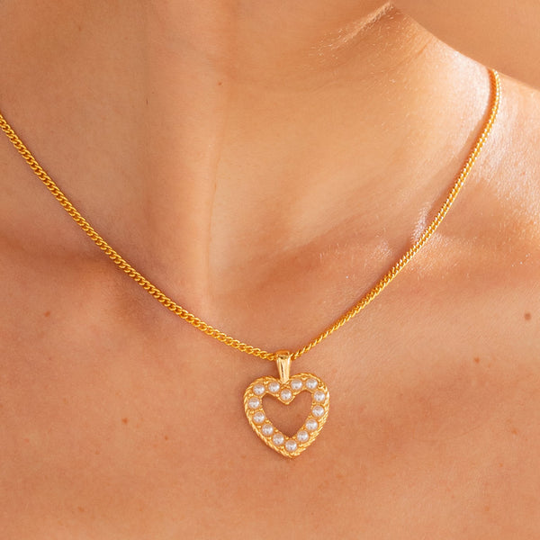 Collar Corazón Multiperlas + Aretes Perla
