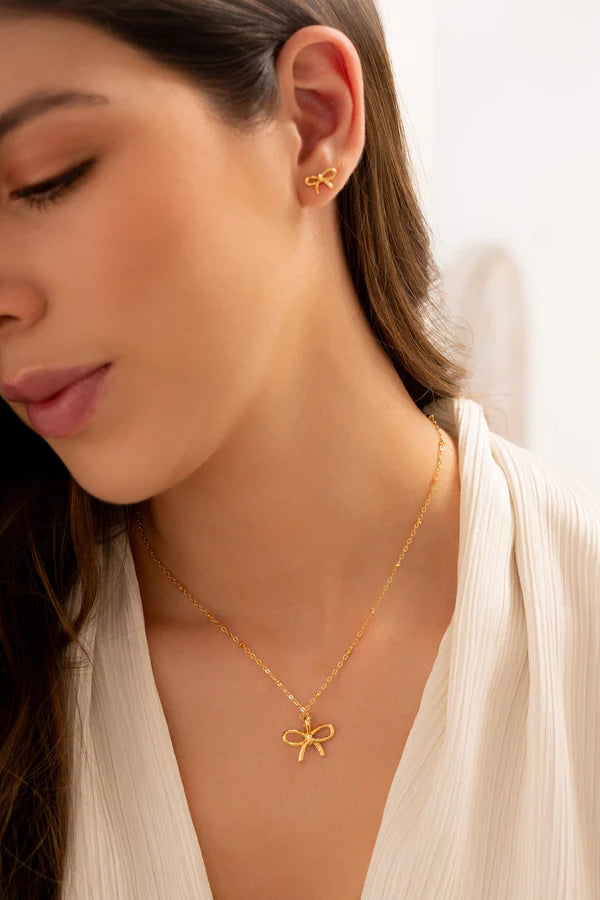 Collares y aretes hotsell