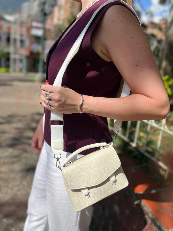 BOLSO BLANCO CON CORREA EN RIATA