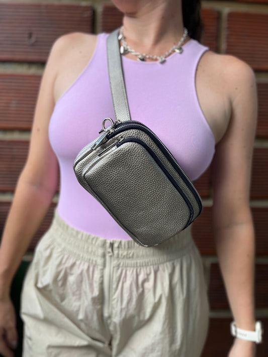 BOLSO - RIÑONERA MAMÁ GRIS METALIZADO