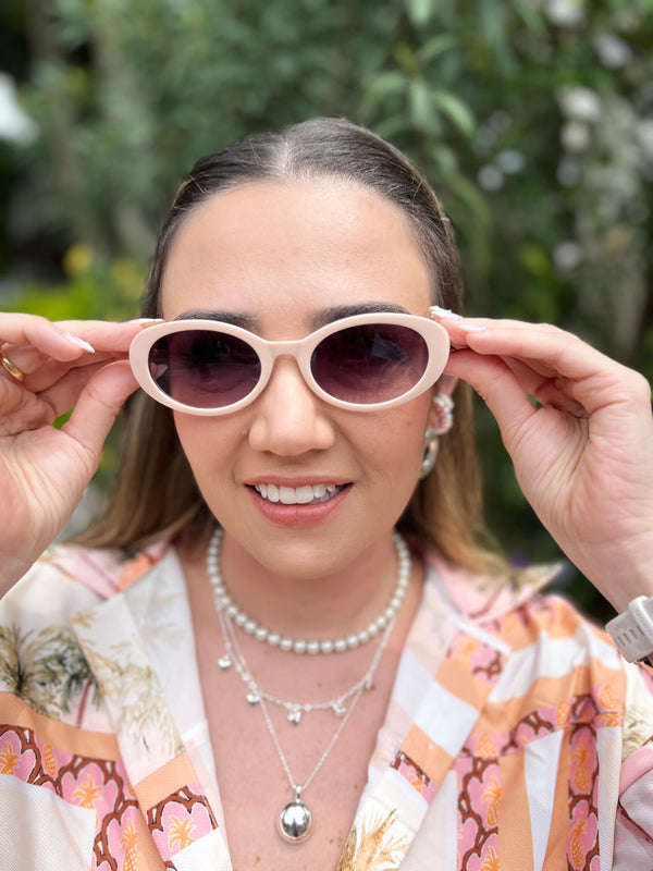 GAFAS EN TONO NUDE CON LENTE OSCURO