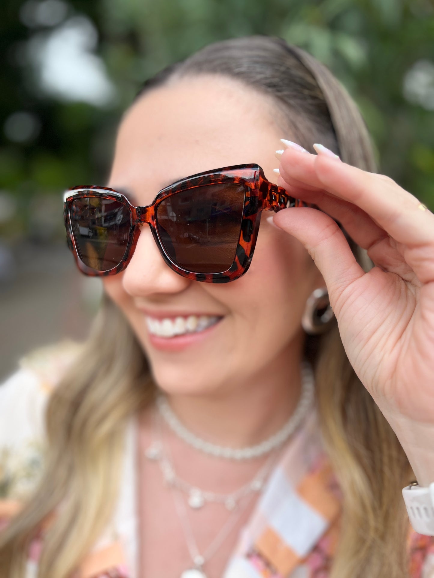 GAFAS EN ANIMAL PRINT GRANDES CON LENTE OSCURO