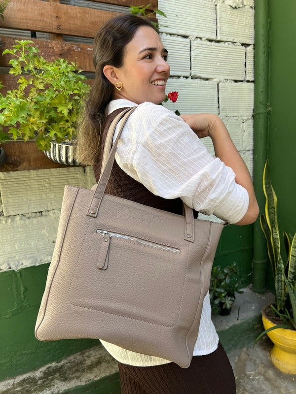 BOLSO DE MANO MAMÁ GRIS
