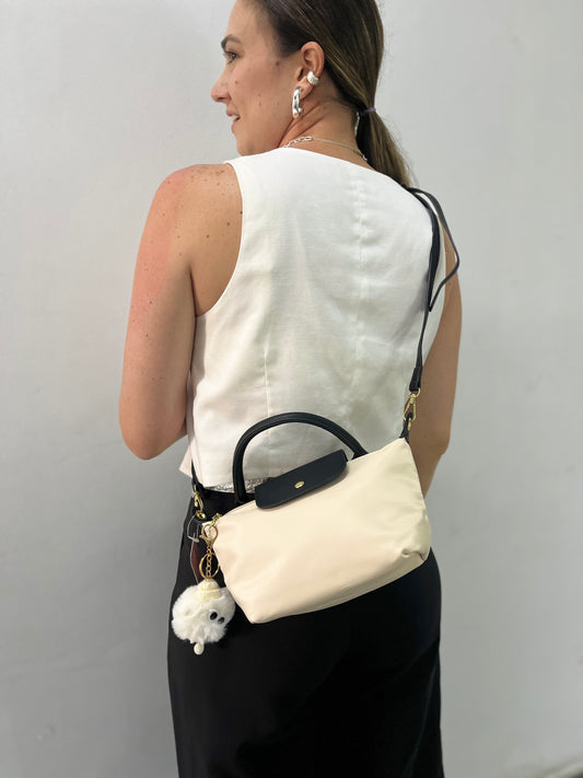 MINI BOLSO CON LLAVERO BLANCO