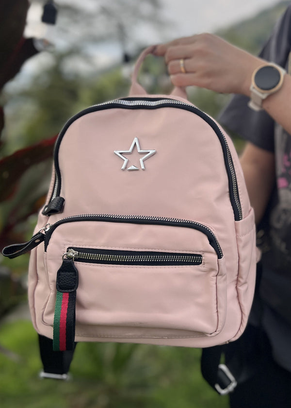 MORRAL ROSADO IMPERMEABLE CON APLIQUE DE ESTRELLA